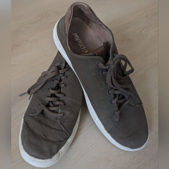 OluKai Other - OLUKAI Lae'ahi Li 'ILI Men's Sneaker 9.5 Faux Suede Lace up Brown White